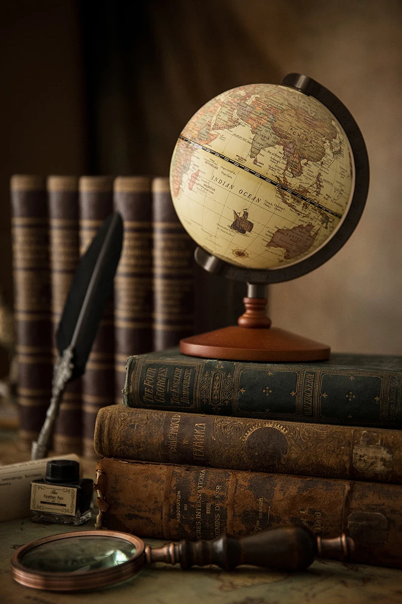 Globe Terrestre Ancien – Décoration Vintage